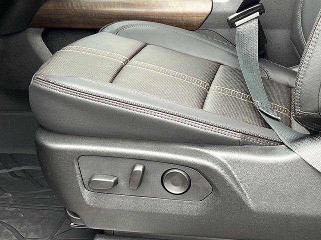 Photo of 2025 Black Chevrolet Silverado 2500