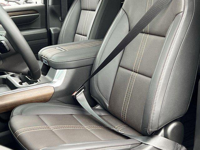Photo of 2025 Black Chevrolet Silverado 2500