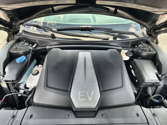 Photo of 2024 Aurora Black Pearl Kia EV6