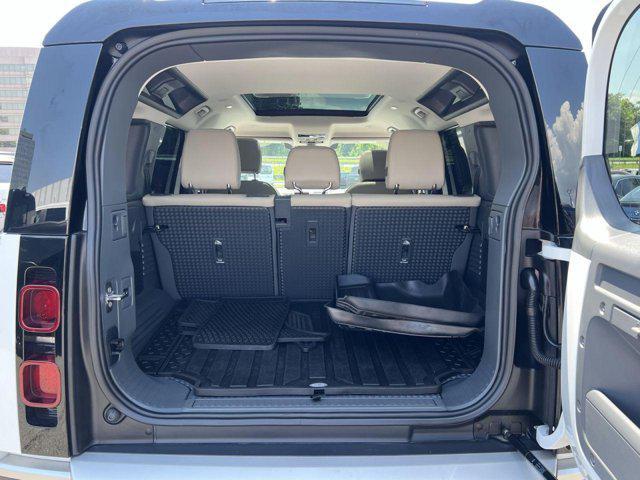 Photo of 2024 Fuji White Land Rover Defender
