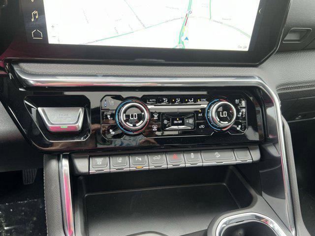 Photo of 2025 White Frost Tricoat GMC Sierra 2500