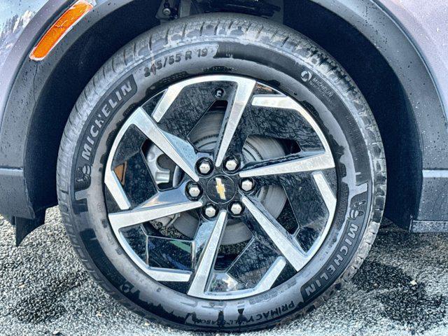 Photo of 2026 Galaxy Gray Metallic Chevrolet Equinox EV