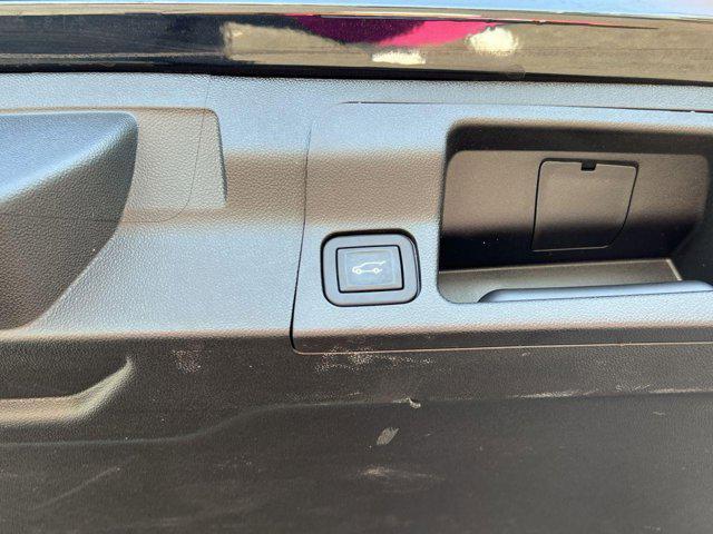 Photo of 2022 Ebony Twilight Metallic GMC Acadia
