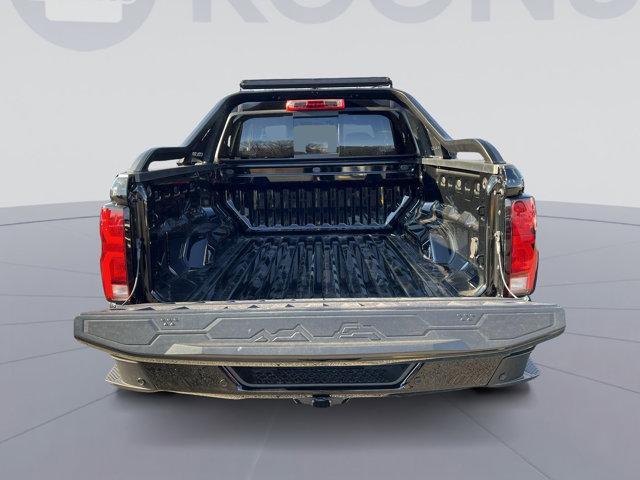 Photo of 2025 Black Chevrolet Colorado