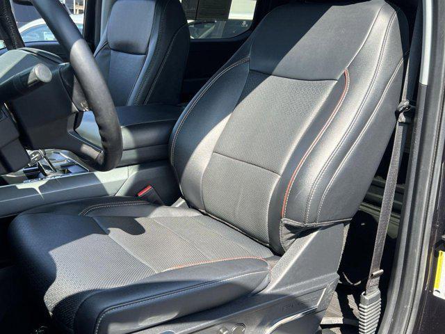 Photo of 2022 AGATE BLACK METALLIC Ford F-150
