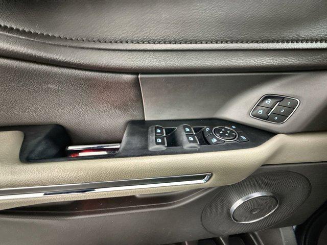 Photo of 2019 BLUE METALLIC Ford Expedition Max