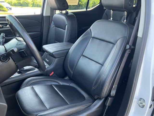 Photo of 2021 Summit White Chevrolet Traverse
