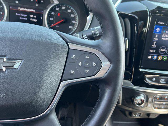 Photo of 2021 Summit White Chevrolet Traverse