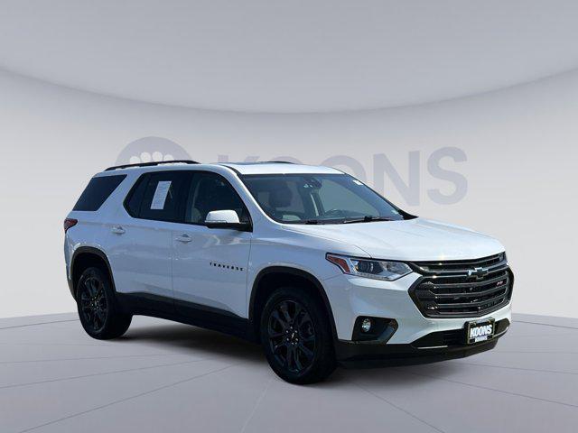 Photo of 2021 Summit White Chevrolet Traverse