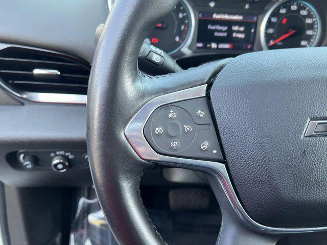 Photo of 2021 Summit White Chevrolet Traverse
