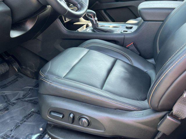 Photo of 2021 Summit White Chevrolet Traverse