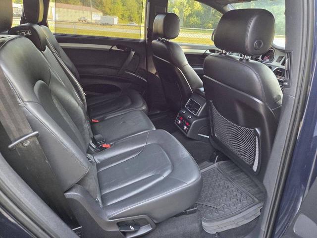 Photo of 2014 Blue Audi Q7