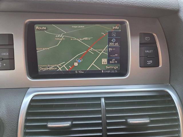 Photo of 2014 Blue Audi Q7