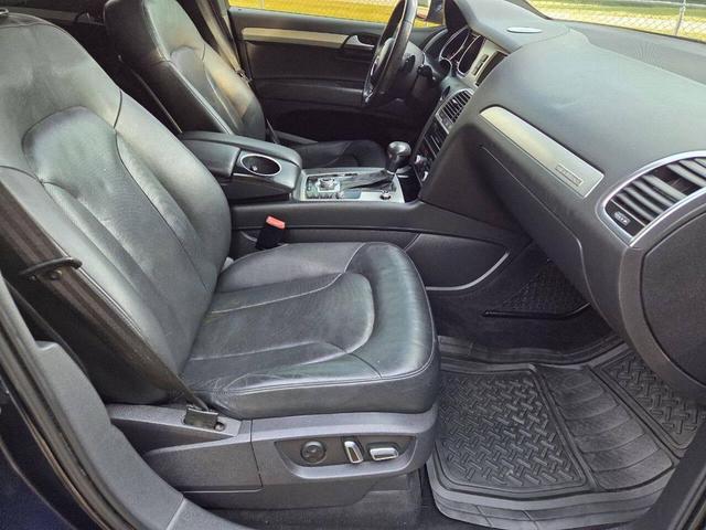 Photo of 2014 Blue Audi Q7