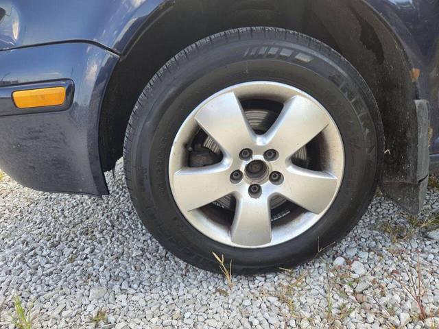 Photo of 2002 Blue Volkswagen Jetta