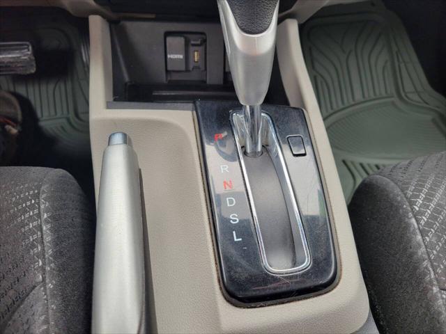 Photo of 2014 Crystal Black Pearl Honda Civic Hybrid