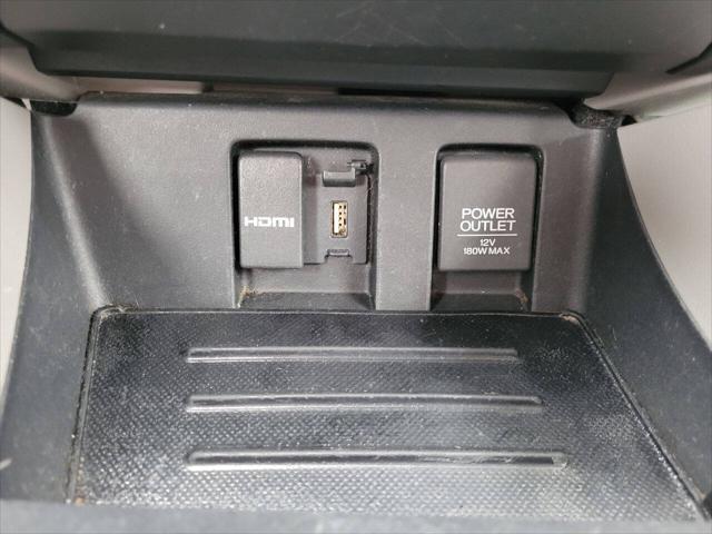 Photo of 2014 Crystal Black Pearl Honda Civic Hybrid