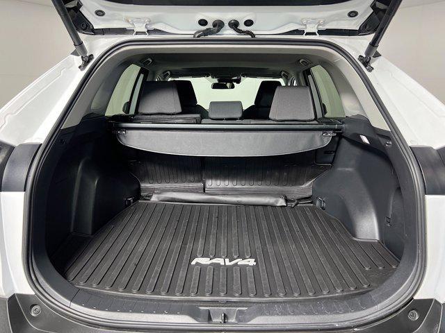 Photo of 2024 White Toyota RAV4