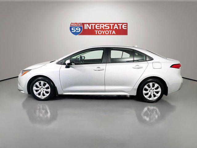Photo of 2022 Classic Silver Metallic Toyota Corolla