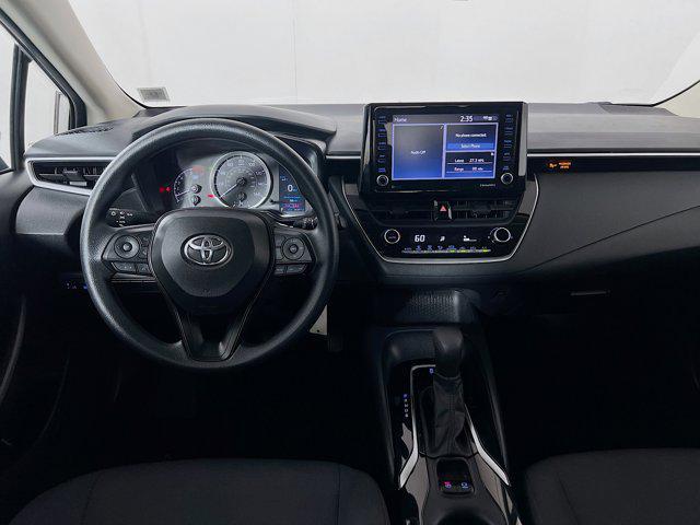 Photo of 2022 Classic Silver Metallic Toyota Corolla