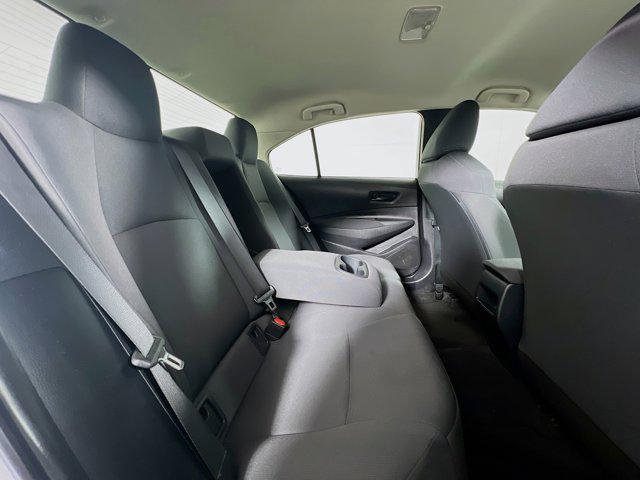Photo of 2022 Classic Silver Metallic Toyota Corolla