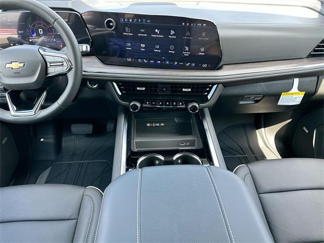 Photo of 2025 Iridescent Pearl Tricoat Chevrolet Tahoe