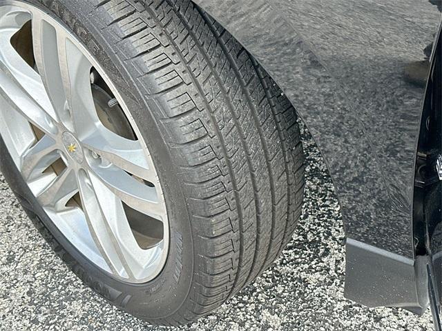 Photo of 2019 Mosaic Black Metallic Chevrolet Equinox
