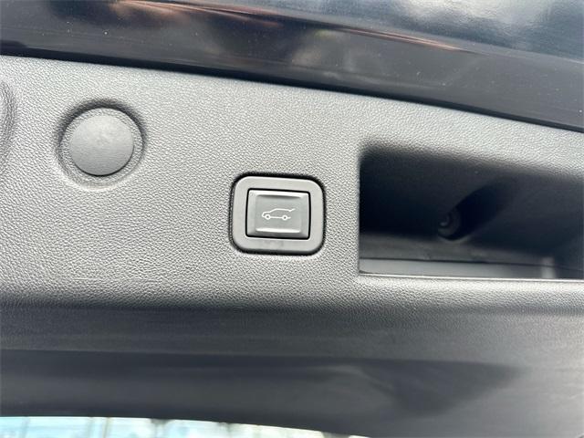 Photo of 2019 Mosaic Black Metallic Chevrolet Equinox