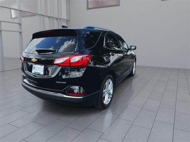 Photo of 2019 Mosaic Black Metallic Chevrolet Equinox