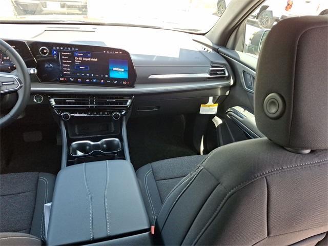 Photo of 2025 Mosaic Black Metallic Chevrolet Traverse
