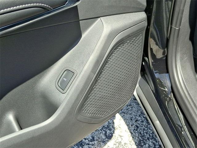 Photo of 2025 Mosaic Black Metallic Chevrolet Traverse