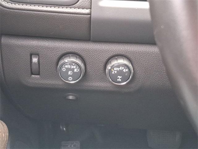 Photo of 2022 Onyx Black GMC Canyon