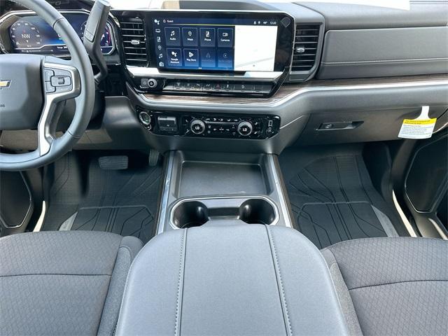 Photo of 2025 Black Chevrolet Silverado 2500