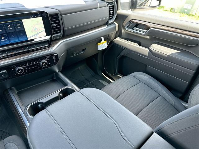 Photo of 2025 Black Chevrolet Silverado 2500