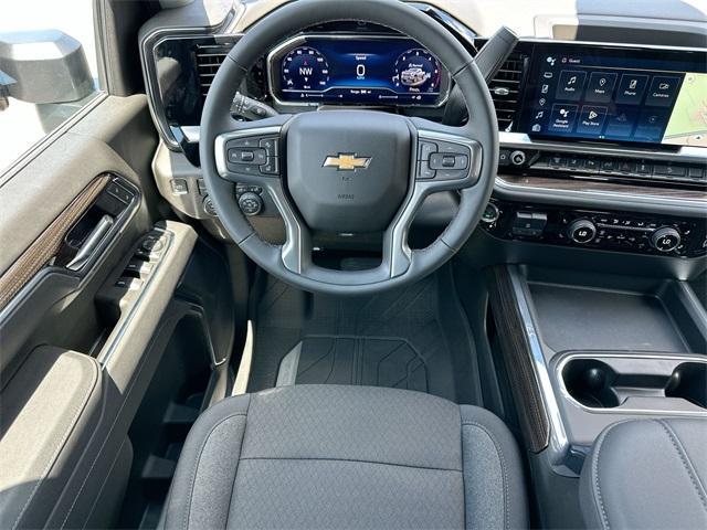 Photo of 2025 Black Chevrolet Silverado 2500