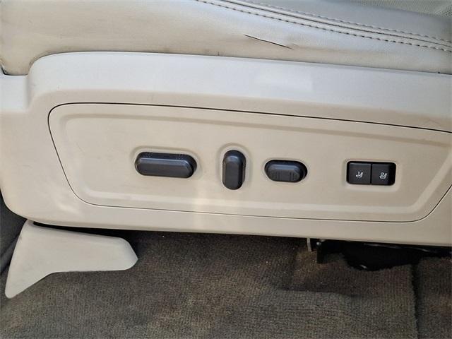 Photo of 2017 Velvet Lincoln Navigator