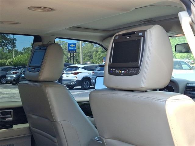 Photo of 2017 Velvet Lincoln Navigator