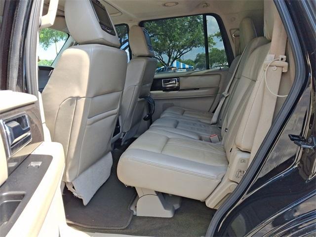 Photo of 2017 Velvet Lincoln Navigator