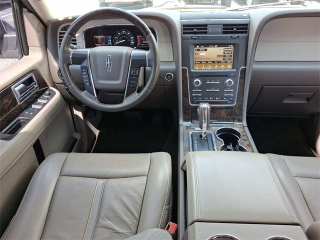 Photo of 2017 Velvet Lincoln Navigator