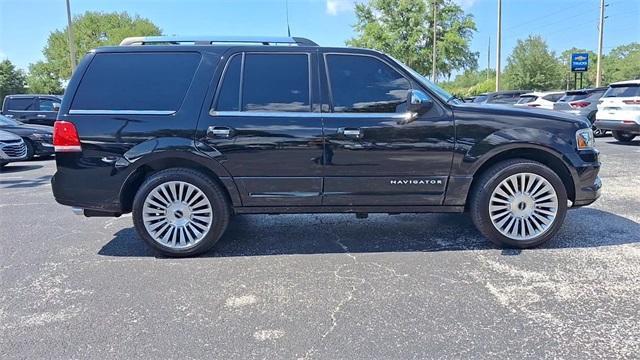 Photo of 2017 Velvet Lincoln Navigator