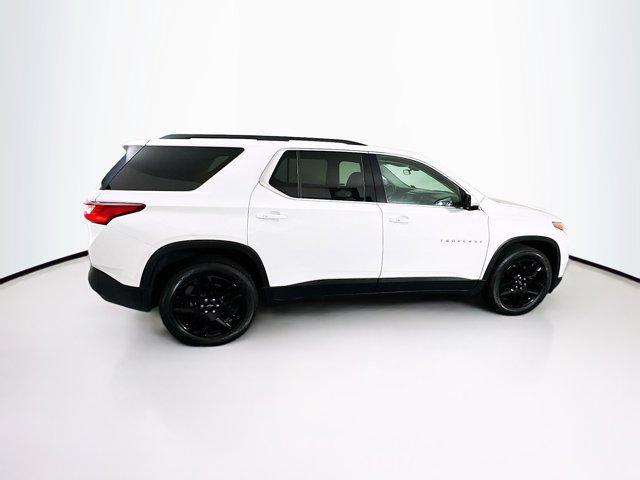 Photo of 2020 Summit White Chevrolet Traverse