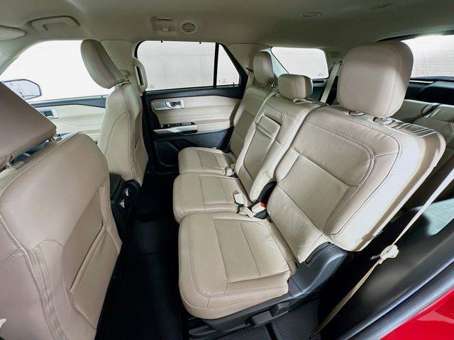 Photo of 2023 Rapid Red Metallic Tinted Clearcoat Ford Explorer