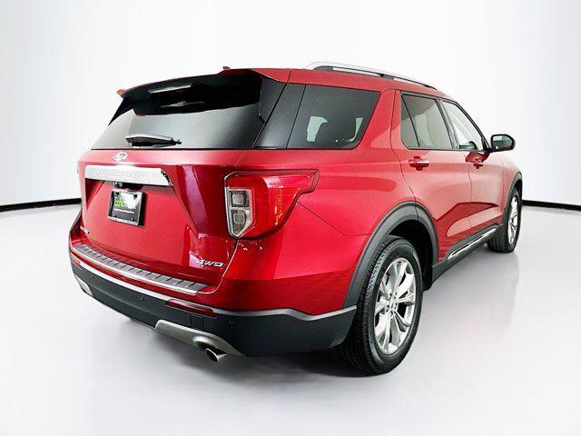 Photo of 2023 Rapid Red Metallic Tinted Clearcoat Ford Explorer