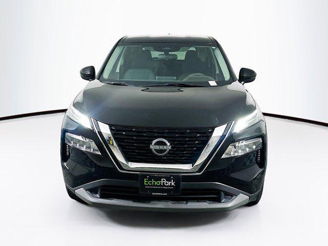 Photo of 2023 Super Black Nissan Rogue