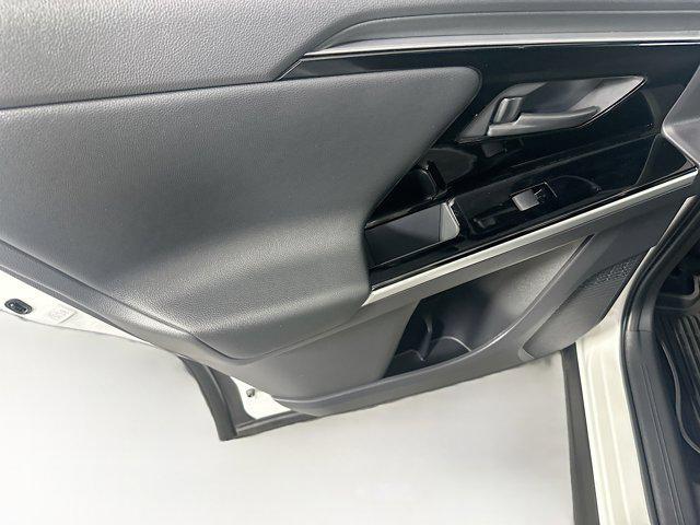 Photo of 2024 Wind Chill Pearl Toyota bZ4X