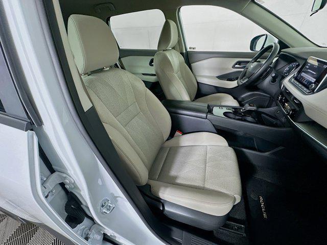 Photo of 2025 Everest White Pearl Nissan Rogue