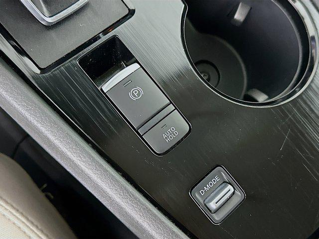 Photo of 2025 Everest White Pearl Nissan Rogue