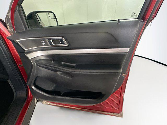 Photo of 2016 Ruby Red Metallic Tinted Clearcoat Ford Explorer