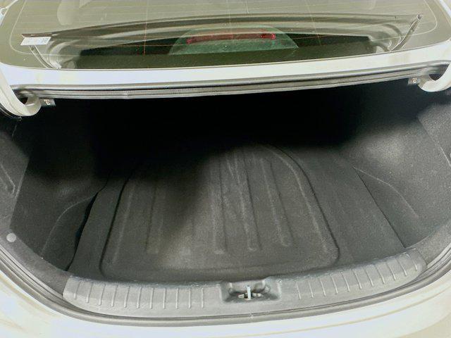 Photo of 2023 Snow White Pearl Kia Forte