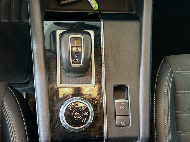 Photo of 2024 Black Diamond Mitsubishi Outlander